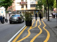 L'actuació per ampliar l'espai per a vianants continua al carrer Saclosa i al carrer Fonollar