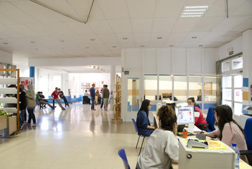 OFICINA JOVE DEL BAGES - ESPAI JOVE JOAN AMADES